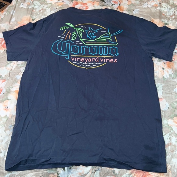 Vineyard Vines Other - Corona Vineyard vines t shirt